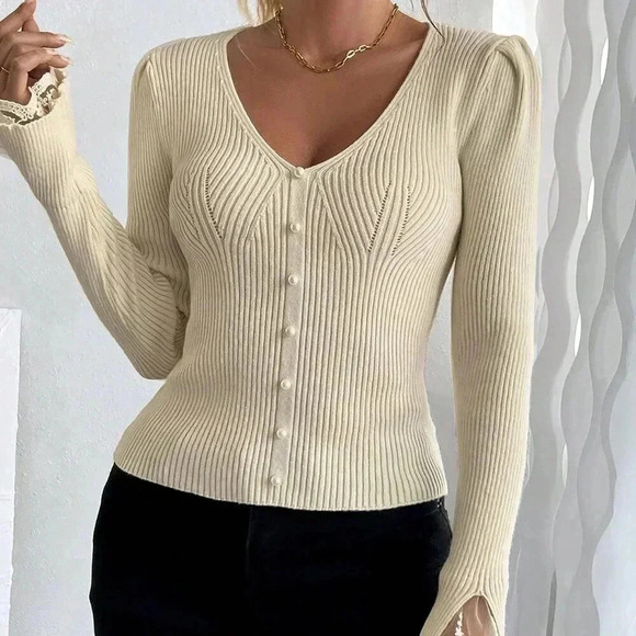 Beige Casual Women's Lace Patchwork V-Neck Fitted Knit Sweater - Picture 5 of 8